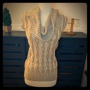 Oversized turtleneck chunky cable sweater camel XS Oversized turtleneck chunky cable sweater camel XS